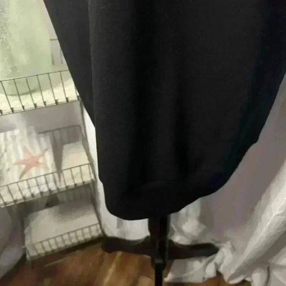 BCBG Maxazria Short Sleeve Sweater Dress Zipper Accent Medium - Picture 6 of 11